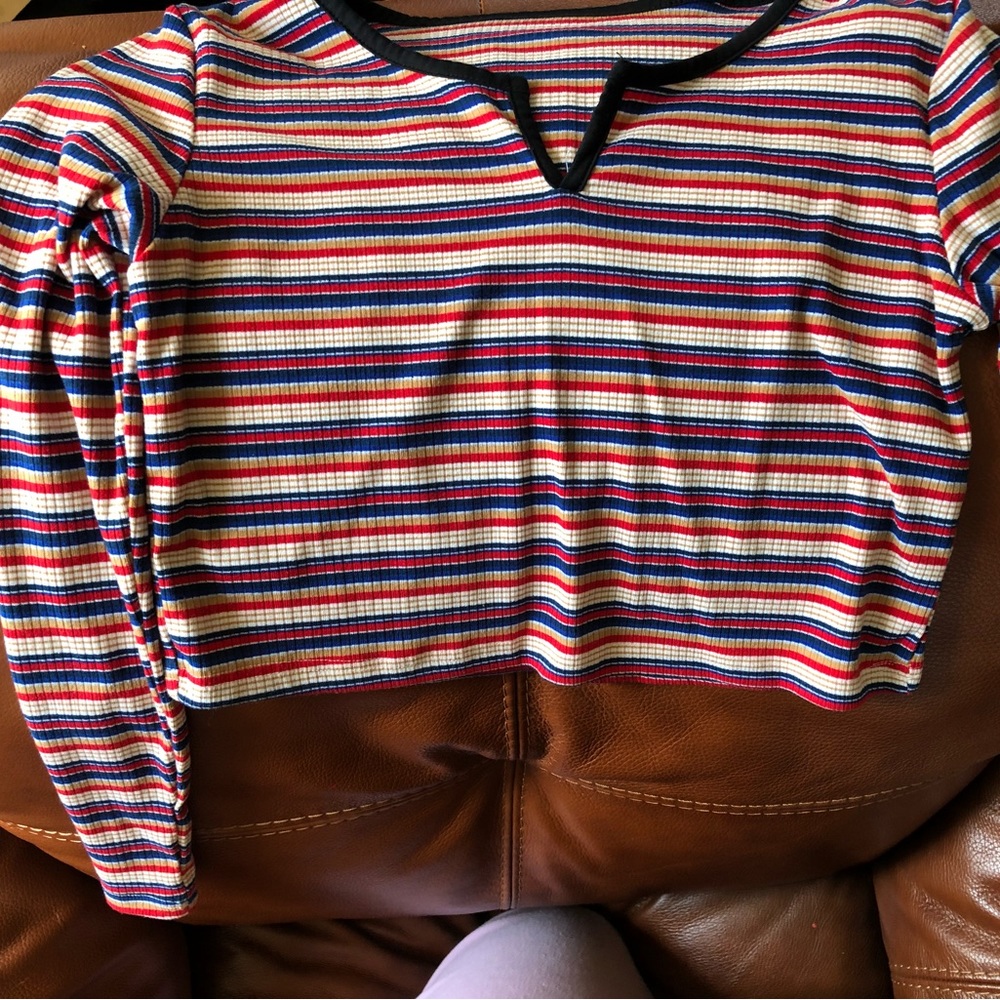 Comfy long sleeved striped shirt